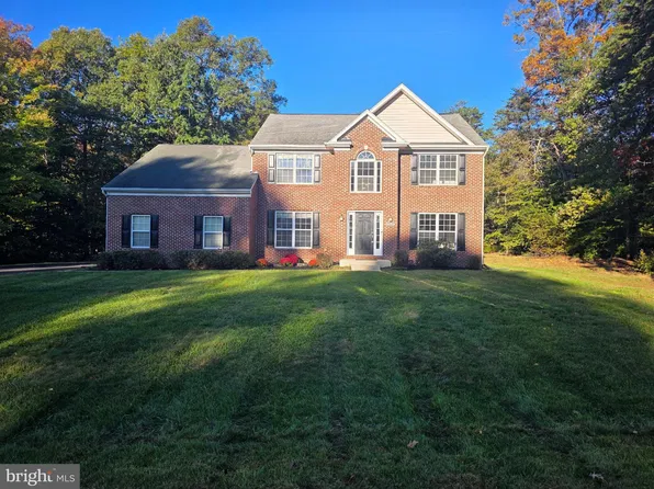 6301 Grant Chapman Dr, La Plata, MD 20646
