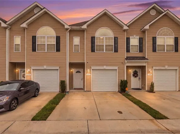 216 Astra Ln, Chesapeake, VA 23325