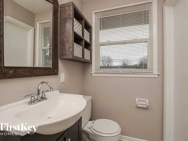 159 Wessington Pl — Photo 11