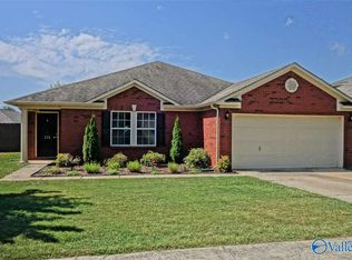 274 Dustin Ln NW, Madison, AL 35757