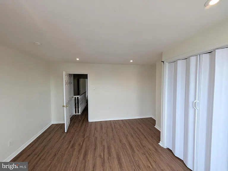 5609 Walton Ave — Photo 15