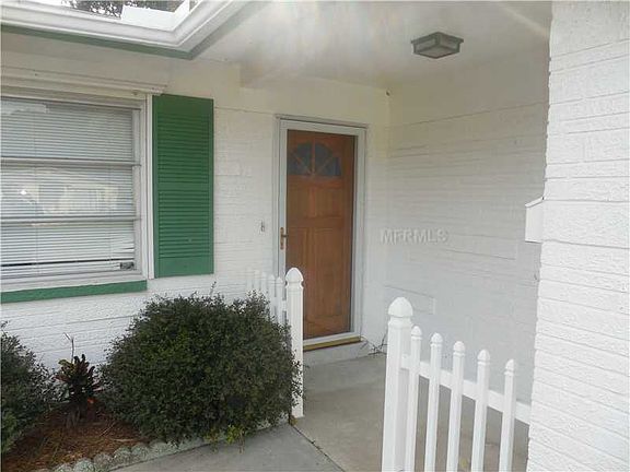 3rd image of 3926 12th Ave N