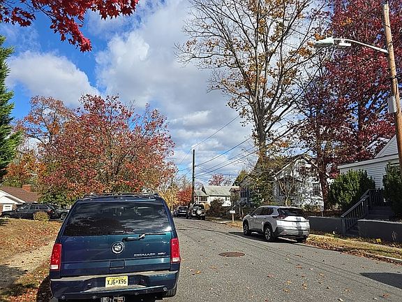 4th image of 413 Oak Ave