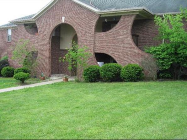 961 Golfview Dr APT 202
