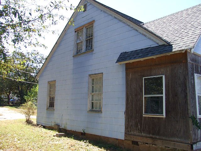 2nd image of 550 4th St