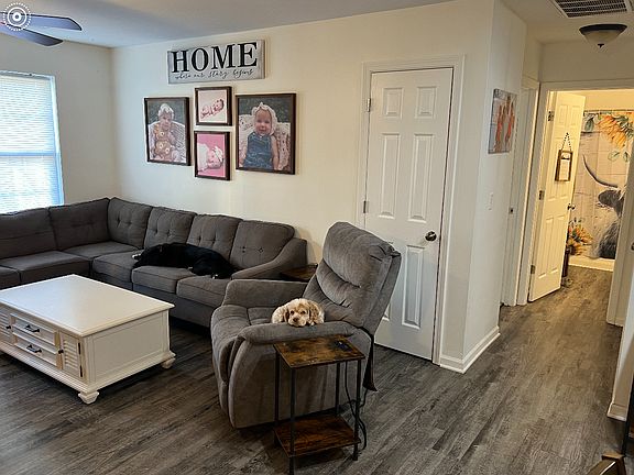 5th image of 4816 E Prairie Cir APT B