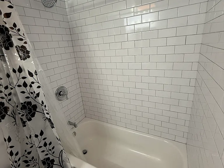 1324 W Norwegian St — Photo 8