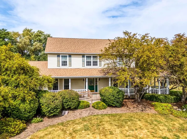 908 Amber Ln, Lake Villa, IL 60046