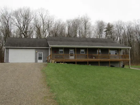2800 Meadowdale Rd, Metamora, MI 48455