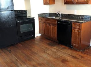 39 Gooding St, Pawtucket, RI 02860