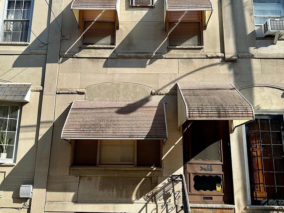 1st image of 2421 S Carlisle St