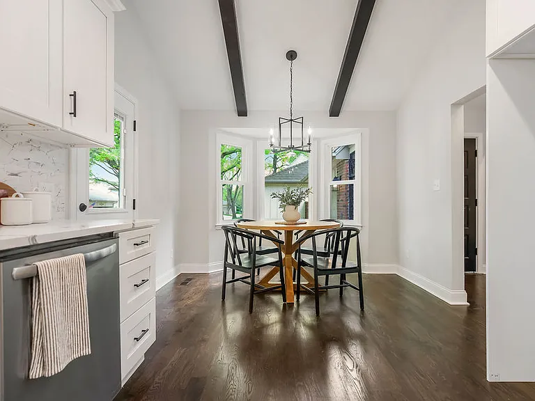 12800 Cambridge Rd — Photo 8