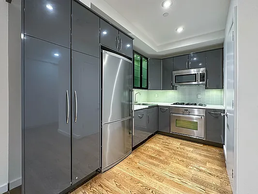 Rented by Brown Harris Stevens | media 10