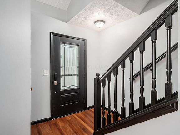 3rd image of 1085 Village Dr