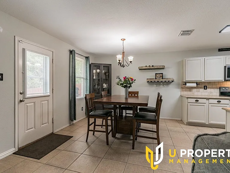 1515 Harvest Crossing Dr — Photo 11