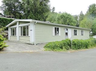 17405 Woodcrest Dr NE, Bothell, WA 98011