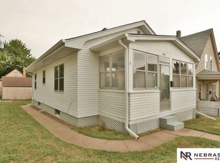 3530 V St, Omaha, NE 68107