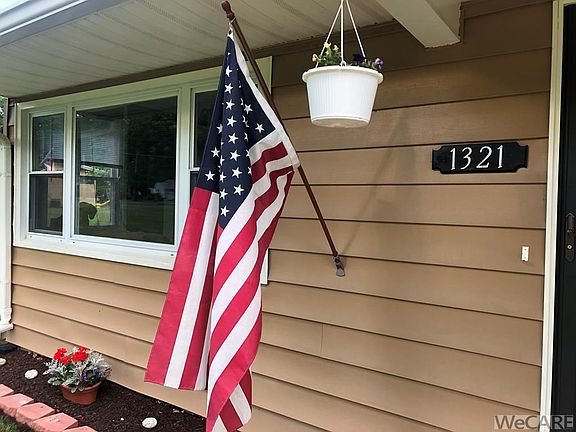 2nd image of 1321 Forest Dr