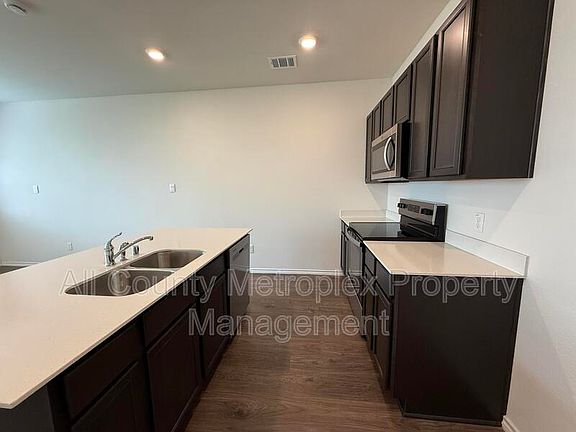 2nd image of 6114 Holly Spring Rd