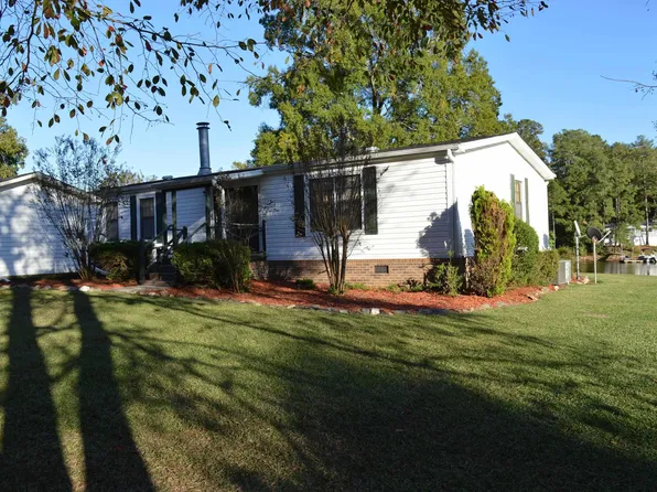 1166 Whippoorwill Rd, Camden, SC 29020