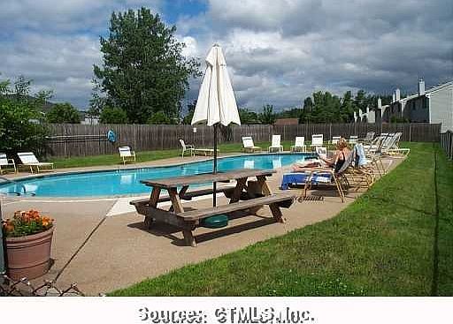 Onsite pool
