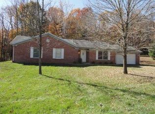 2040 N Timberview Ln, Spencer, IN 47460