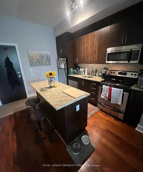116 George St #405 — Photo 6