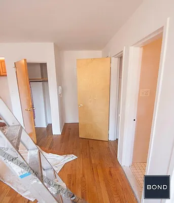 Rented by Bond New York | media 13