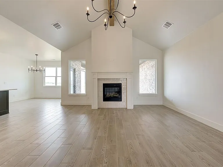 9305 NW 146th St — Photo 7