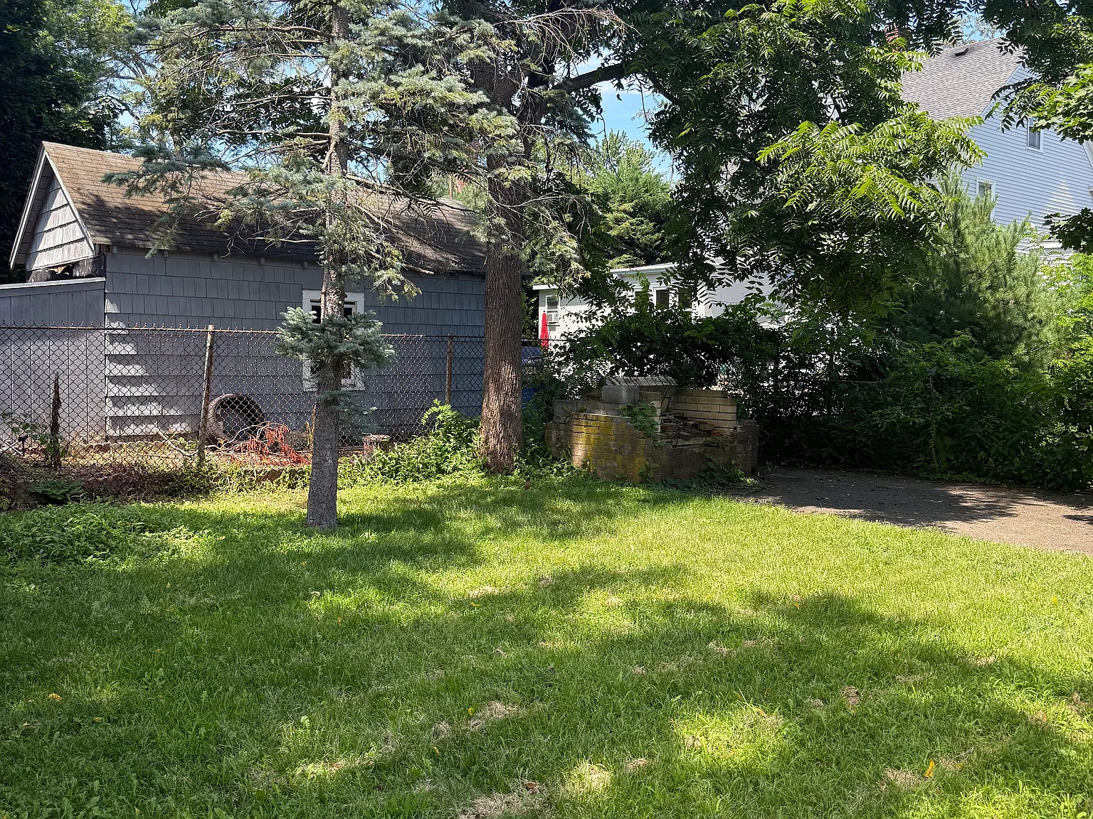 2 bed, $2,350 — Photo 2