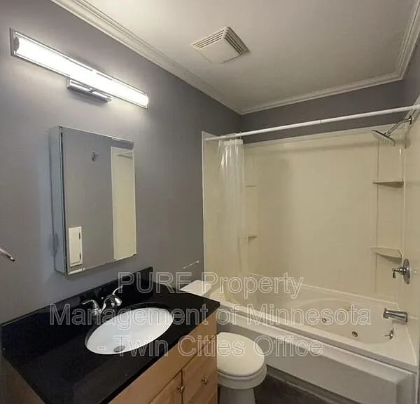 1617 Flag Ave N — Photo 16