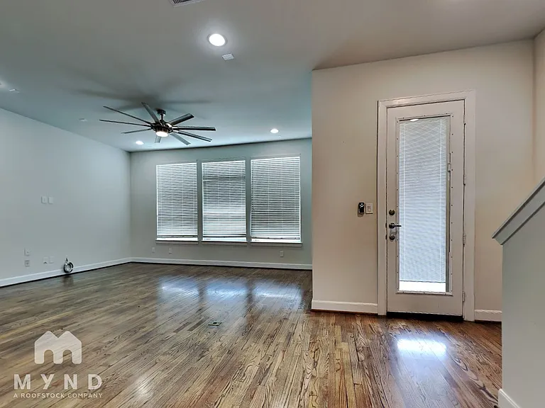 353 Eado Park Cir — Photo 4