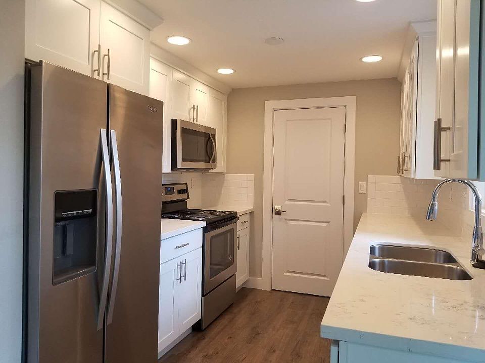 All new remodeled kitchen and appliances