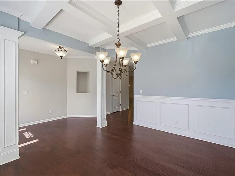 4910 Belcrest Way — Photo 7