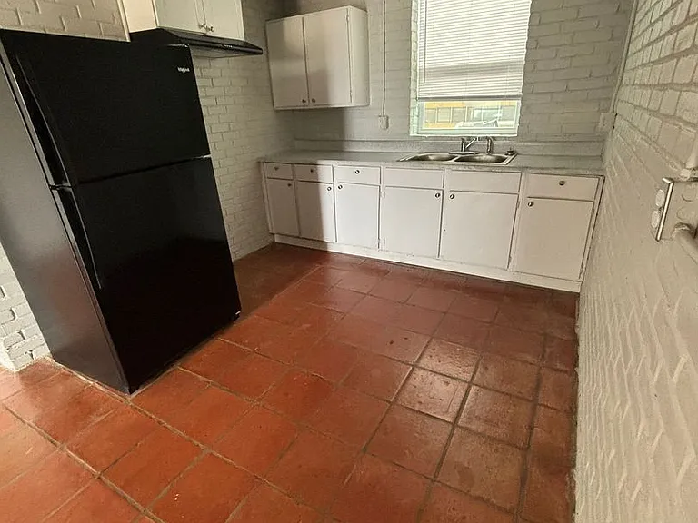 1627 W FM 351 — Photo 5