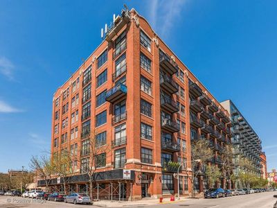 1250 W Van Buren St APT 205, Chicago, IL, 60607