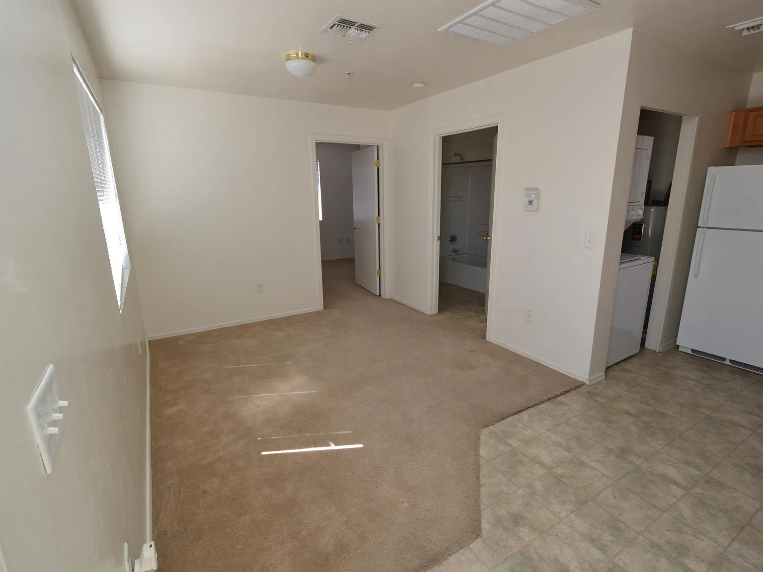 4327 E Bellevue St — Photo 2