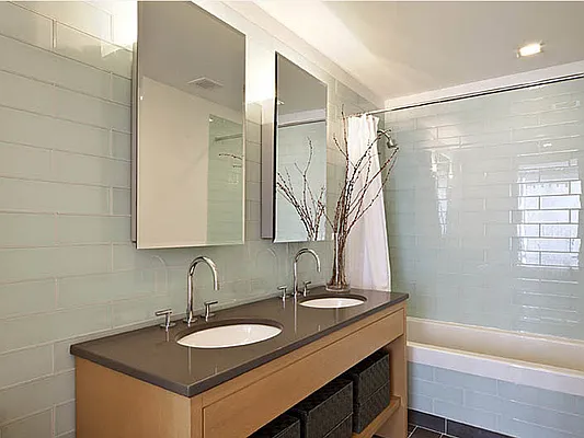 Sold by HighRiseNY | media 9