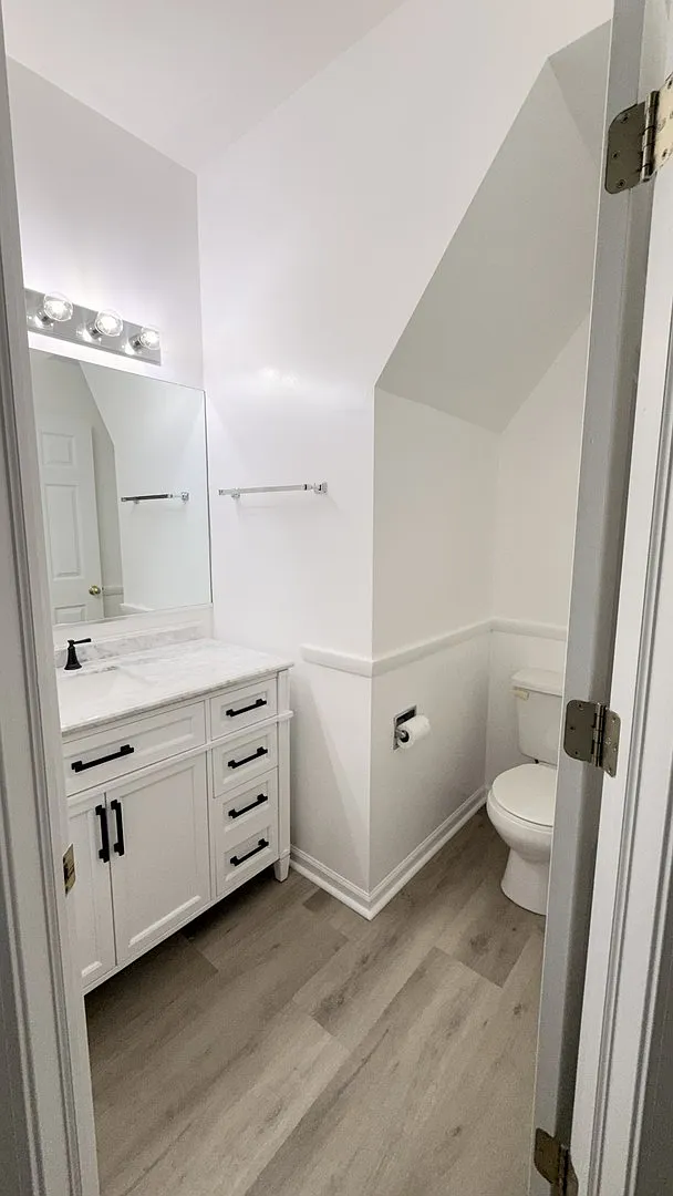 2 bed, 2.5 bath, 1800 sqft, $2,995 — Photo 4
