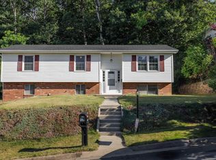 825 Paul St, Staunton, VA 24401