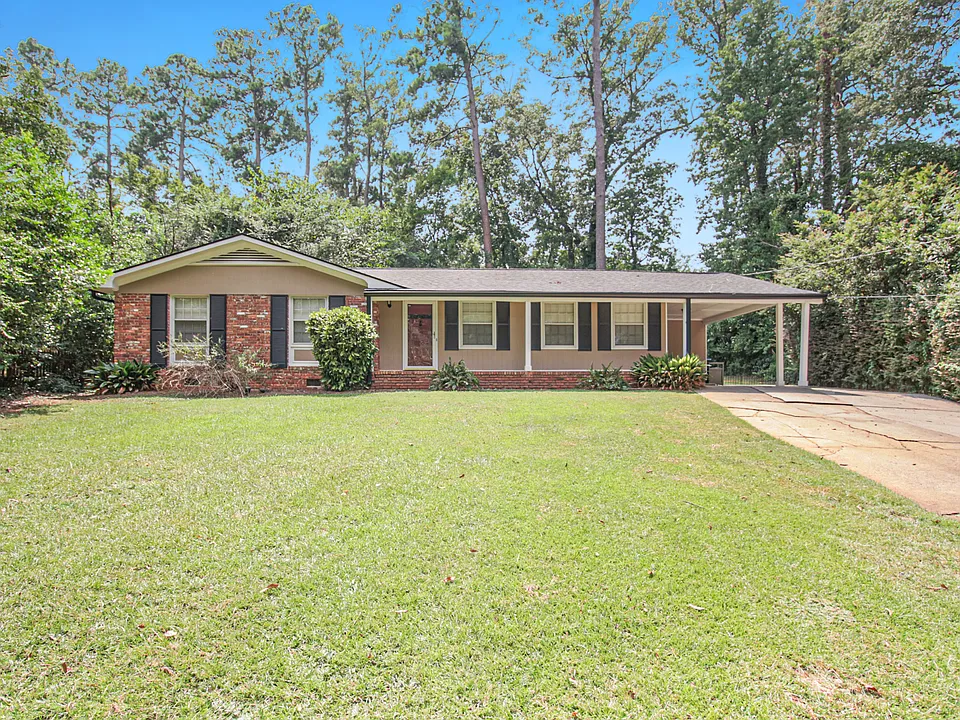 1111 Glen Ct