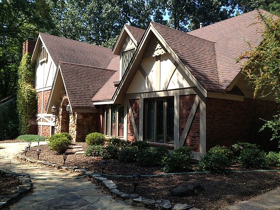 2nd image of 8212 Beekman Pl