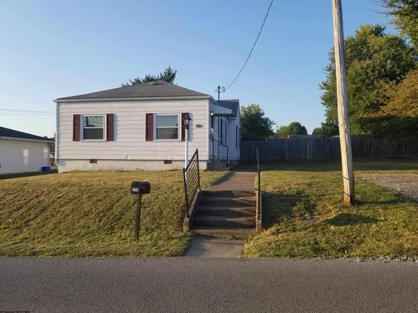 210 E Olive St, Bridgeport, WV 26330