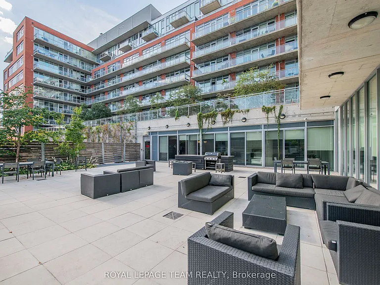 360 McLeod St #306 — Photo 21