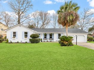 4 Brigadier Dr, Charleston, SC 29407