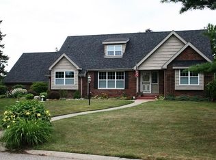 5113 Candlewood Dr, Grand Blanc, MI 48439