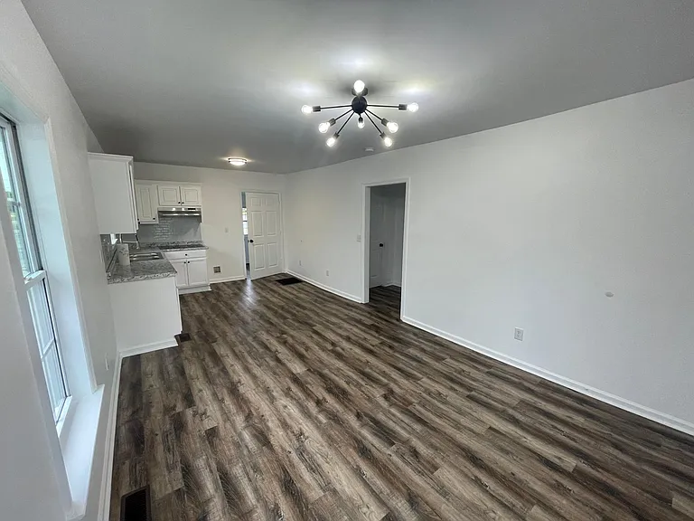 625 S 2nd Ave — Photo 12