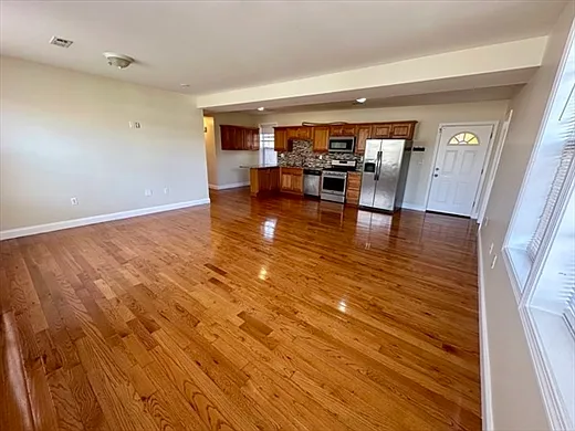 Building Photo - 12 Woodcliff St #2