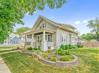 250 E McKinley Ave, Hinckley, IL 60520