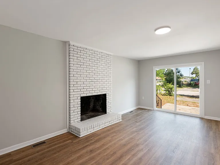 102 Burdock Cir — Photo 12